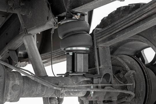 10006 Air Spring Kit - 0-6" Lift - Chevy/GMC 2500HD (01-10) Rough Country Canada