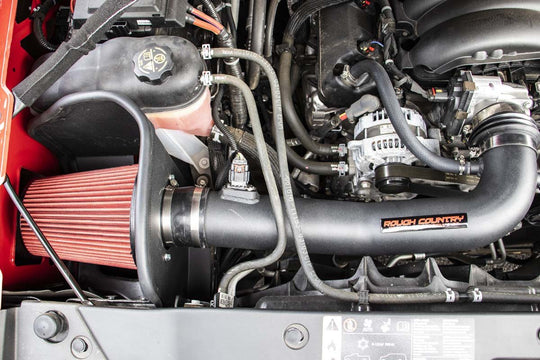 10551 Cold Air Intake Kit 5.3L/6.2L - Chevy/GMC 1500 (14-18) Rough Country Canada