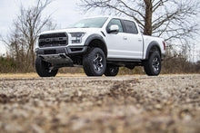 Charger l'image dans la galerie, 51800 4.5 Inch Lift Kit - Ford Raptor 4WD (2019-2020) Rough Country Canada