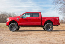 Charger l'image dans la galerie, 40670 6 Inch Lift Kit - V2 - Ford F-150 2WD (2021-2023) Rough Country Canada