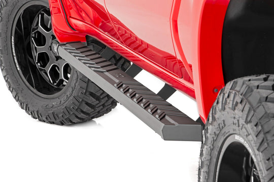 41002 BA2 Running Board - Side Step Bars - Chevy/GMC 1500/2500HD (19-23) Rough Country Canada