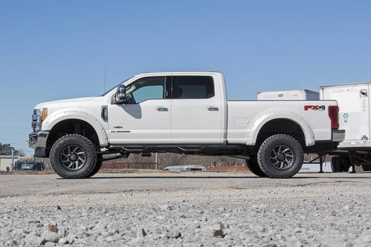 50658 4.5 Inch Lift Kit - FR D/S - C/O V2 - Ford Super Duty (17-22) Rough Country Canada