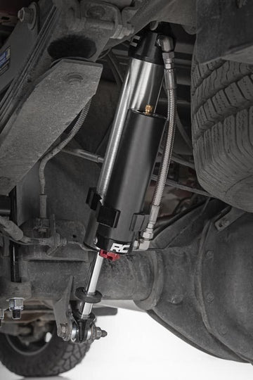 699011 Vertex 2.5 Adj Rear Shocks - 3.5-7.5" - Chevy/GMC 2500HD/3500HD (11-23) Rough Country Canada