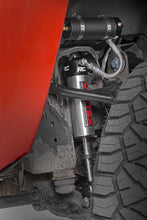 Load image into Gallery viewer, 689011 Vertex 2.5 Adj Front Shocks - 3-5" - Chevy/GMC 2500HD/3500HD (11-19) Rough Country Canada