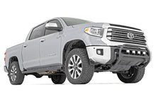Load image into Gallery viewer, 21009 Oval Nerf Step - Crew Cab - Black - Toyota Tundra 2WD/4WD (07-21) Rough Country Canada
