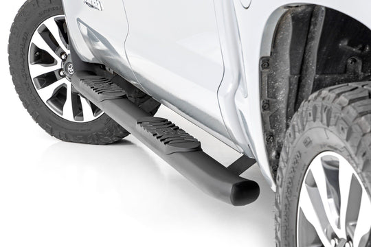 21009 Oval Nerf Step - Crew Cab - Black - Toyota Tundra 2WD/4WD (07-21) Rough Country Canada