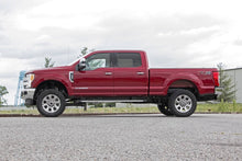 Charger l'image dans la galerie, 50241 3 Inch Lift Kit - M1 - Front Diesel Coils - Ford Super Duty (17-22) Rough Country Canada
