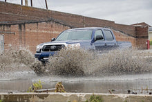 Charger l'image dans la galerie, 74540 3 Inch Lift Kit - M1 Struts/M1 - Toyota Tacoma 4WD (2005-2023) Rough Country Canada