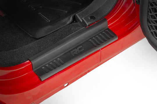10567 Entry Guards - Front and Rear - Jeep Wrangler JK 2WD/4WD (07-18) Rough Country Canada