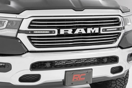 70784 Dual 6in LED Grille Kit - Chrome Slimline - Ram 1500 2WD/4WD (19-23) Rough Country Canada