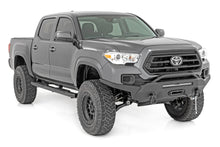 Charger l'image dans la galerie, 21008 Oval Nerf Step - Double Cab - Black - Toyota Tacoma 2WD/4WD (05-23) Rough Country Canada
