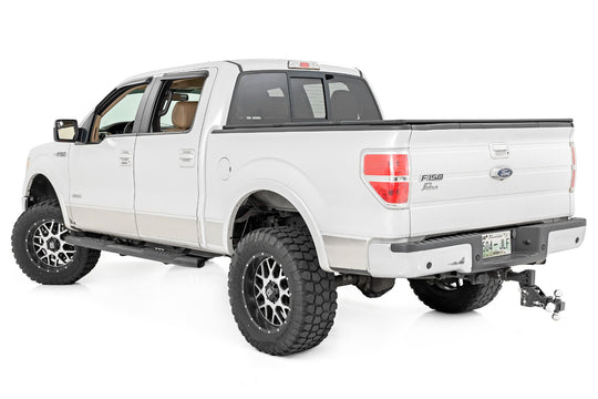 21007 Oval Nerf Step - Crew Cab - Black - Ford F-150 2WD/4WD (2009-2014) Rough Country Canada