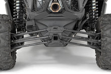 Charger l'image dans la galerie, 97023 Receiver Hitch - Can-Am Maverick X3 900 (2018)/Maverick X3 MAX Turbo (17-21) Rough Country Canada