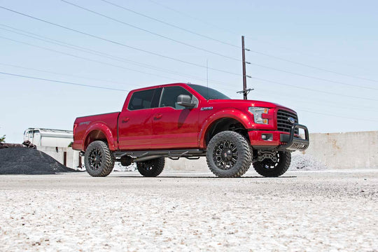 B-F2041 Black Bull Bar - Ford Expedition (03-23)/F-150 (04-23) 2WD/4WD Rough Country Canada