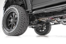 Charger l'image dans la galerie, 1557BOX6 Kicker Bar Kit - 4-6 Inch Lift - Ford F-150 4WD (2015-2020) Rough Country Canada