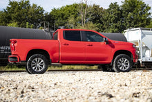 Charger l'image dans la galerie, 28257 3.5 Inch Lift Kit - Vertex/V2 - Rear Mono Leaf - Chevy Silverado 1500 2WD/4WD (22-23) Rough Country Canada