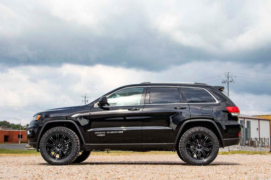 91430 2.5 Inch Lift Kit - N3 Struts - Jeep Grand Cherokee 4WD (2016-2022) Rough Country Canada