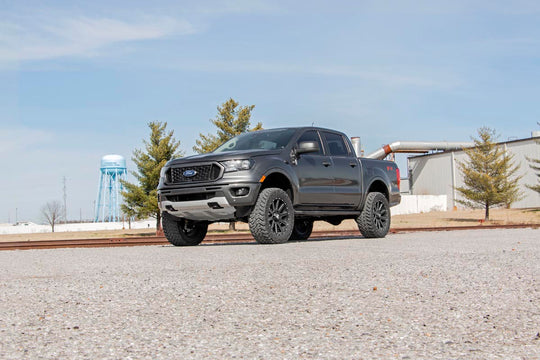 50000 3.5 Inch Lift Kit - Ford Ranger 4WD (2019-2023) Rough Country Canada