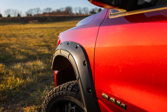 A-D10914-JSC Defender Pocket Fender Flares - Silver - Ram 1500 2WD/4WD (19-23) Rough Country Canada