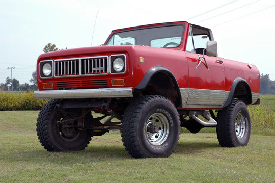 82030 4 Inch Lift Kit - International Scout II 4WD (1971-1973) Rough Country Canada