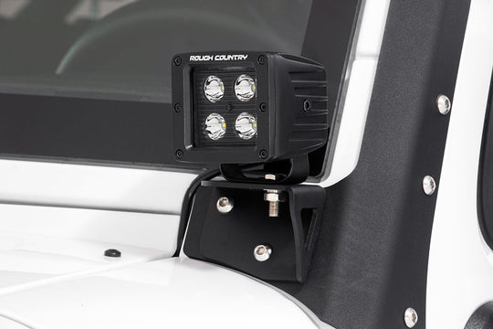 70044 LED Light Mount - Lower Windshield - Pod - Jeep Wrangler JK (07-18) Rough Country Canada
