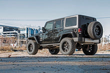 Charger l'image dans la galerie, 1053 Spare Tire Carrier Spcr - Jeep Wrangler JK (07-18)/Wrangler TJ (97-06) Rough Country Canada