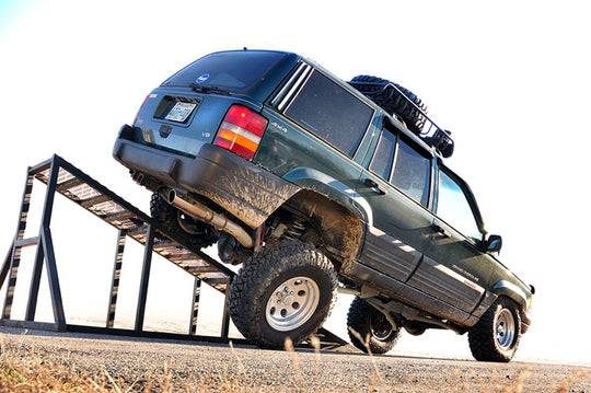 90200U Long Arm Upgrade Kit - 4 Inch Lift - Jeep Grand Cherokee ZJ (93-98) Rough Country Canada