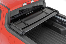 Charger l'image dans la galerie, RC44534600 Bed Cover - Tri Fold - 4'6" Bed - Ford Maverick (2022-2023) Rough Country Canada