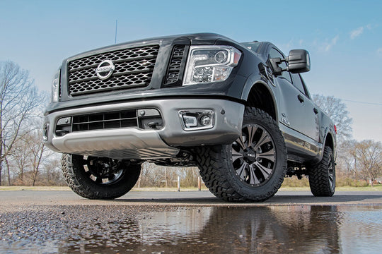 83423 3 Inch Lift Kit - N3 Struts - Nissan Titan 2WD/4WD (2004-2015) Rough Country Canada