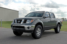 Charger l'image dans la galerie, 865 2.5 Inch Leveling Kit - Nissan Frontier (05-23)/Xterra (05-15) Rough Country Canada
