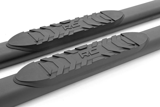 21008 Oval Nerf Step - Double Cab - Black - Toyota Tacoma 2WD/4WD (05-23) Rough Country Canada