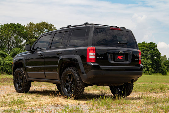 66532 2 Inch Lift Kit - N3 Struts - Jeep Compass (07-16)/Patriot (10-17) Rough Country Canada
