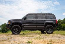Load image into Gallery viewer, 66532 2 Inch Lift Kit - N3 Struts - Jeep Compass (07-16)/Patriot (10-17) Rough Country Canada