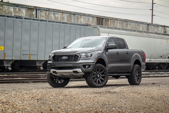 50100 2.5 Inch Leveling Kit - Ford Ranger 2WD/4WD (2019-2023) Rough Country Canada