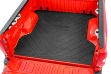 Load image into Gallery viewer, RCM683 Bed Mat - 5'8" Bed - RC Logo - Chevy/GMC 1500 (19-23) Rough Country Canada