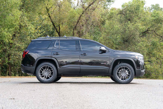 11005 1.5 Inch Lift Kit - GMC Acadia 2WD/4WD (2017-2023) Rough Country Canada