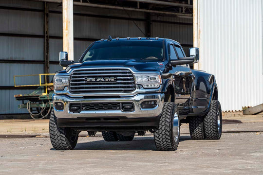 30930 5 Inch Lift Kit - DRW - OE Rear Air - Ram 3500 4WD (2020-2023) Rough Country Canada