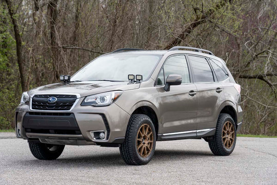 90501 2 Inch Lift Kit - Loaded Strut - Subaru Forester 4WD (2014-2018) Rough Country Canada