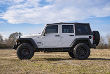 Charger l'image dans la galerie, PERF694 3.25 Inch Lift Kit - Jeep Wrangler JK 2WD/4WD (2007-2018) Rough Country Canada
