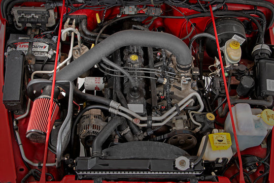 10553PF Cold Air Intake Kit - 4.0L - Pre Filter - Jeep Wrangler TJ (97-06) Rough Country Canada