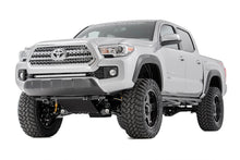 Charger l'image dans la galerie, 75720 4 Inch Lift Kit - Toyota Tacoma 2WD/4WD (2016-2023) Rough Country Canada
