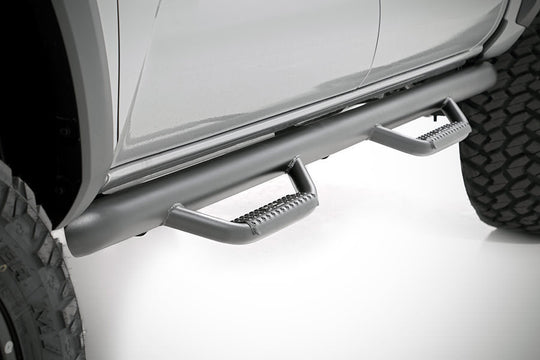 RCT0580CC Nerf Steps - Full Length - Crew - 5 Ft Bed - Toyota Tacoma (05-23) Rough Country Canada