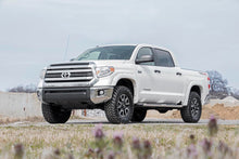 Load image into Gallery viewer, 870 2.5-3 Inch Leveling Kit - Toyota Tundra 2WD/4WD (2007-2021) Rough Country Canada