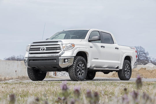 87000 2.5-3 Inch Leveling Kit - Toyota Tundra 4WD (2007-2021) Rough Country Canada