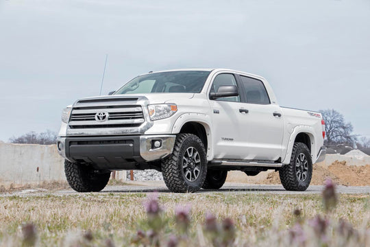 870 2.5-3 Inch Leveling Kit - Toyota Tundra 2WD/4WD (2007-2021) Rough Country Canada