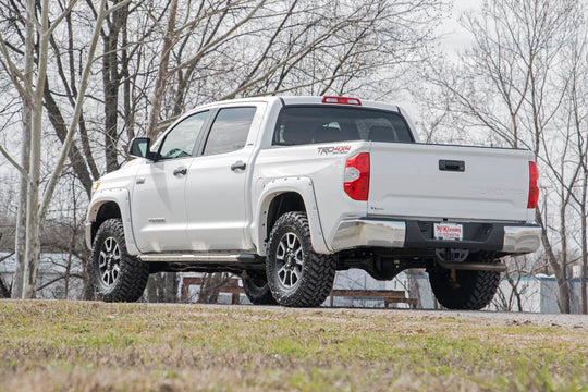 870 2.5-3 Inch Leveling Kit - Toyota Tundra 2WD/4WD (2007-2021) Rough Country Canada