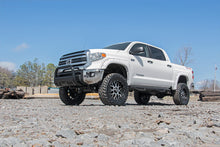 Load image into Gallery viewer, 75240 6 Inch Lift Kit - M1 Struts/M1 - Toyota Tundra 4WD (2016-2021) Rough Country Canada