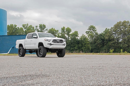 747.20 6 Inch Lift Kit - Toyota Tacoma 2WD/4WD (2005-2015) Rough Country Canada