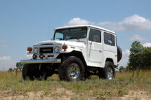 Load image into Gallery viewer, 73530 4 Inch Lift Kit - Toyota Land Cruiser FJ40 4WD (1964-1980) Rough Country Canada