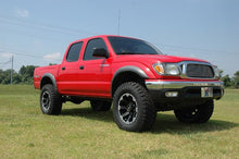 Load image into Gallery viewer, 74030 2.5 Inch Lift Kit - Toyota Tacoma 2WD/4WD (1995-2004) Rough Country Canada